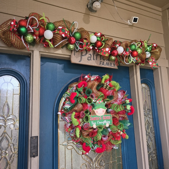 Santa's Elves See Everything Christmas Wreath and Garland Bundle - Picture 2 of 5